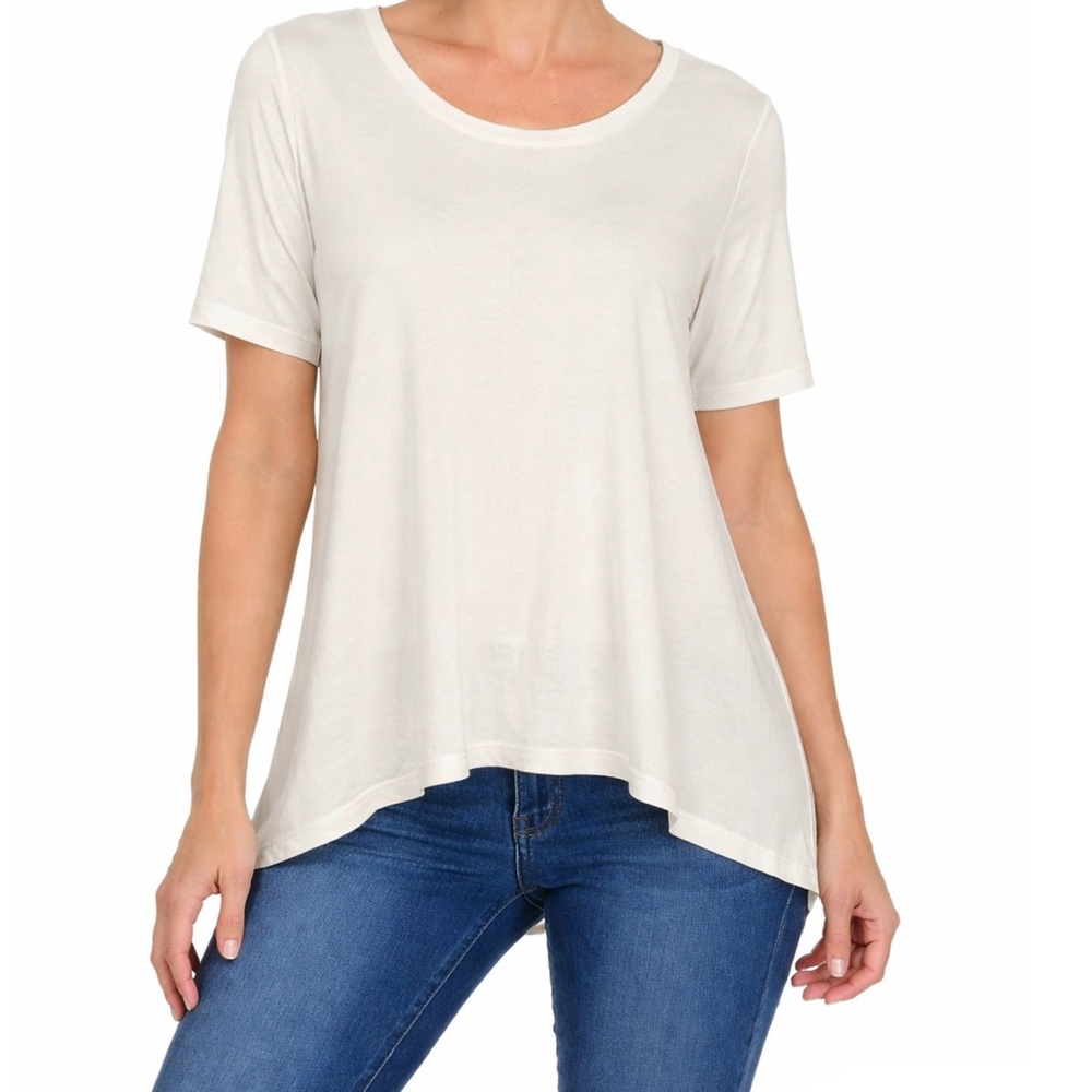 CY Fashion Embroidered Short Sleeve V-Neck Back Hi-Lo Ultra Soft Tee (NWT)